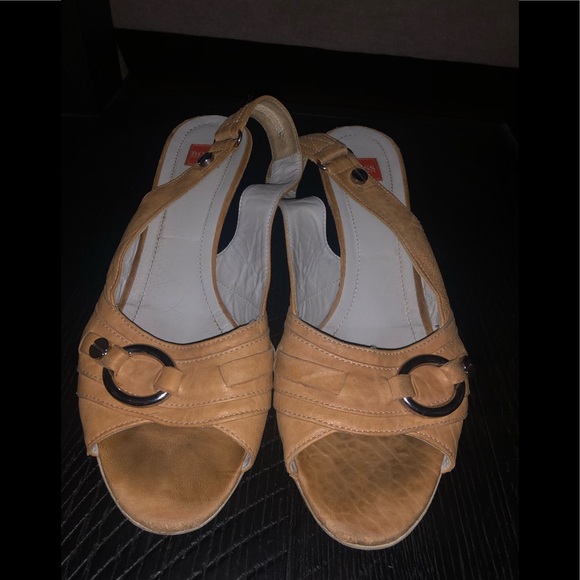 HUGO BOSS peep toe heels - Picture 1 of 8